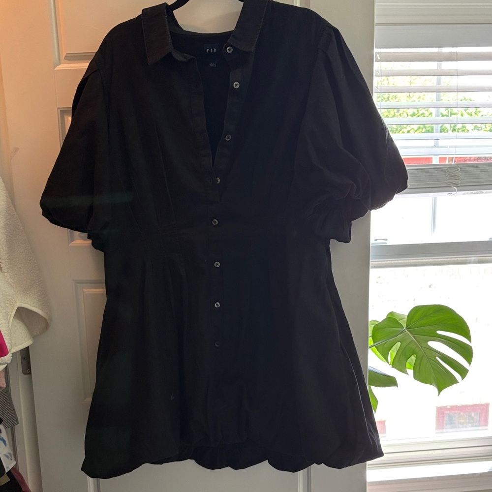 Black Button-Front Puff Sleeve bubble hem dress